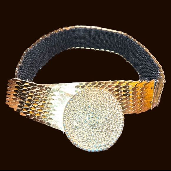 Retro 70’s gold colored serpentine stretchy belt - Picture 7 of 11